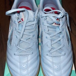 Nike SB Gato Supreme size 8